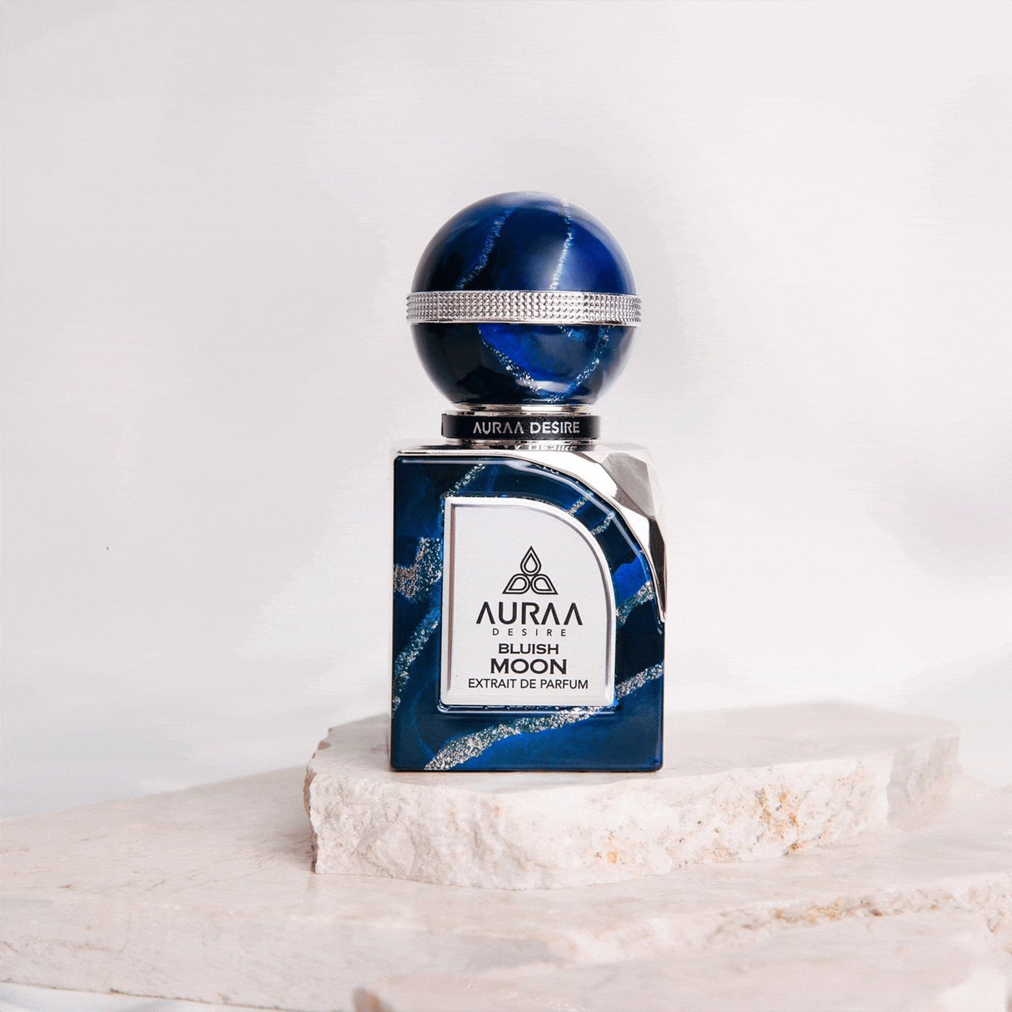 Bluish Moon by Auraa Desire - Extract de parfum barbati - 100 ml