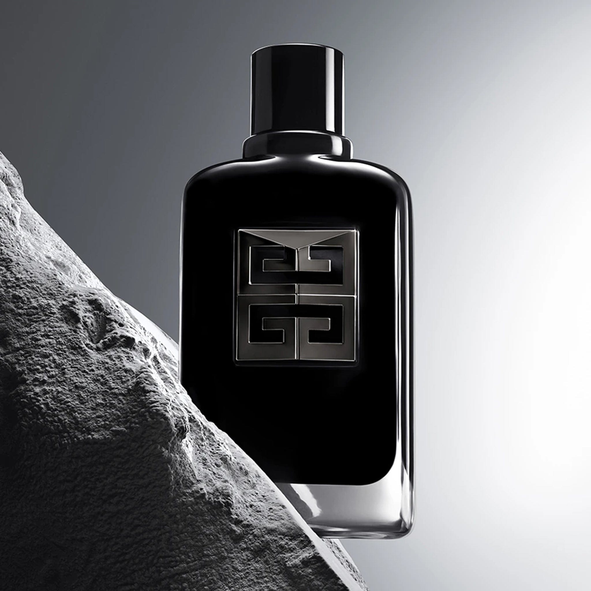 Gentleman Society Extreme by Givenchy - Apa de parfum barbati - 100 ml